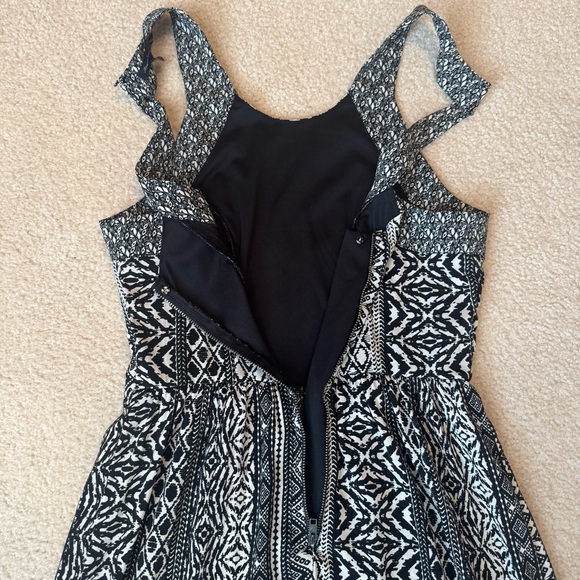 American Eagle Outfitters Dress - Picture 9 of 9